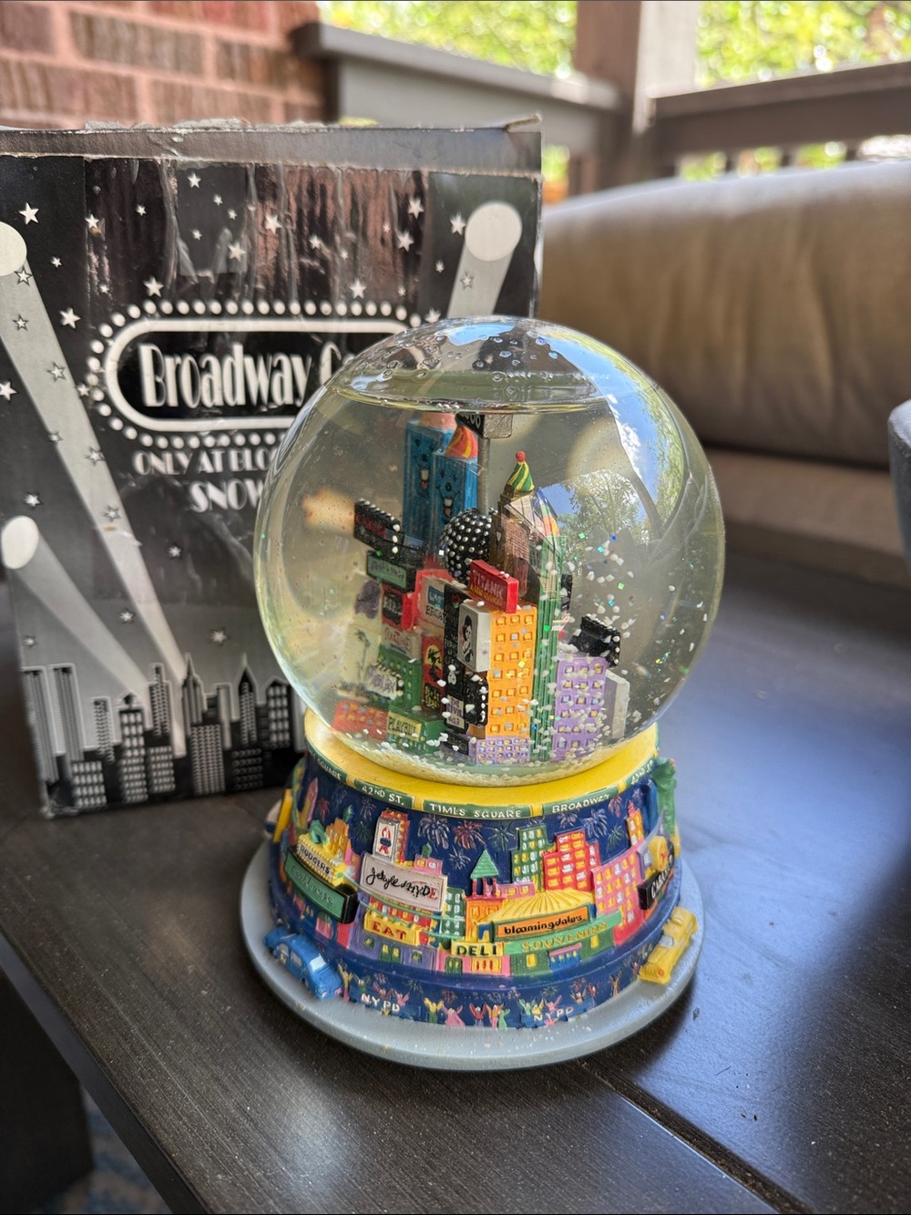 Broadway Cares Snowglobe - Picture 3 of 7